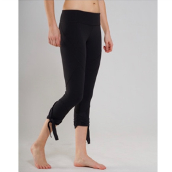• Lululemon • Bandhas Crop Legging Ties Black 4 - Picture 1 of 5